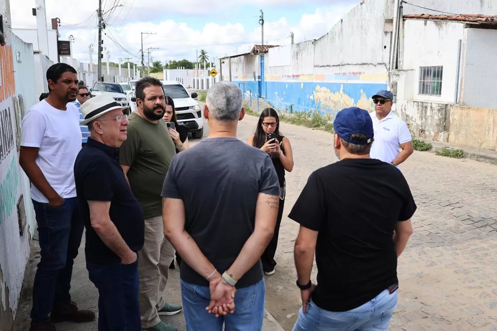 Prefeitura avalia área para ampliação da Escola Wilson Moreira Mascarenhas