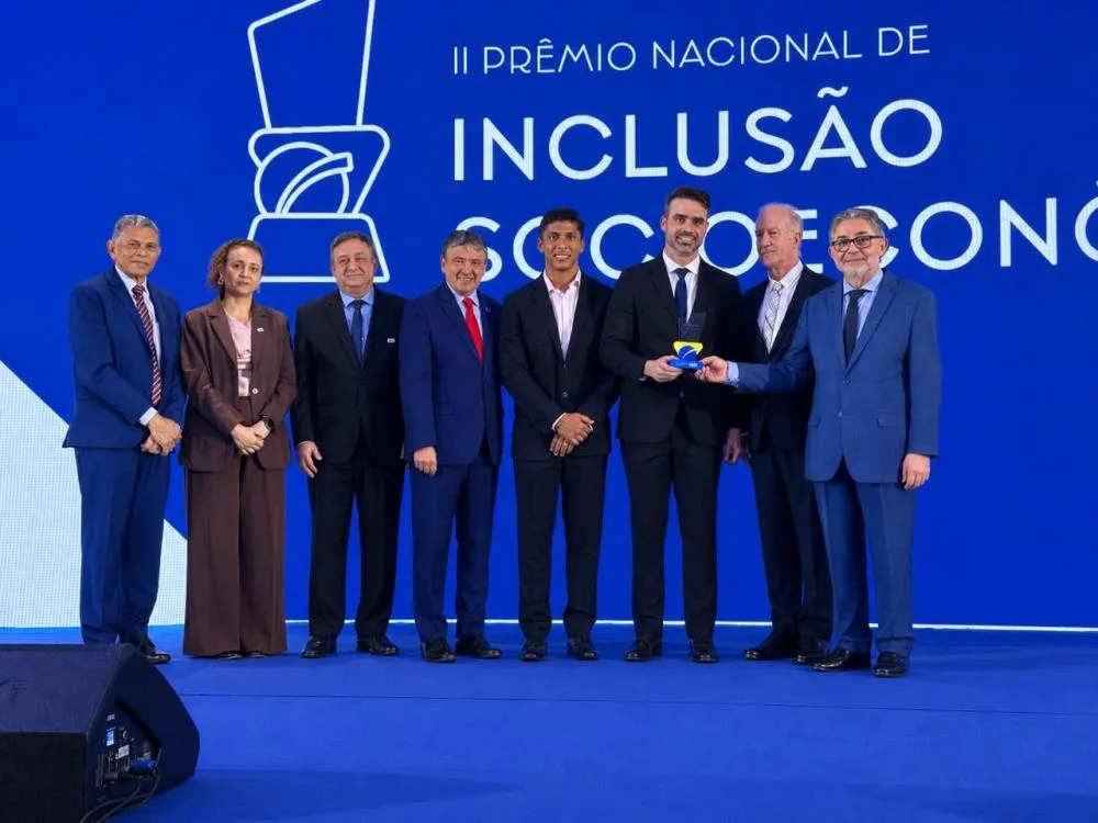 Prefeitura de São Gonçalo dos Campos recebe prêmio nacional por inclusão socioeconômica e geração de empregos