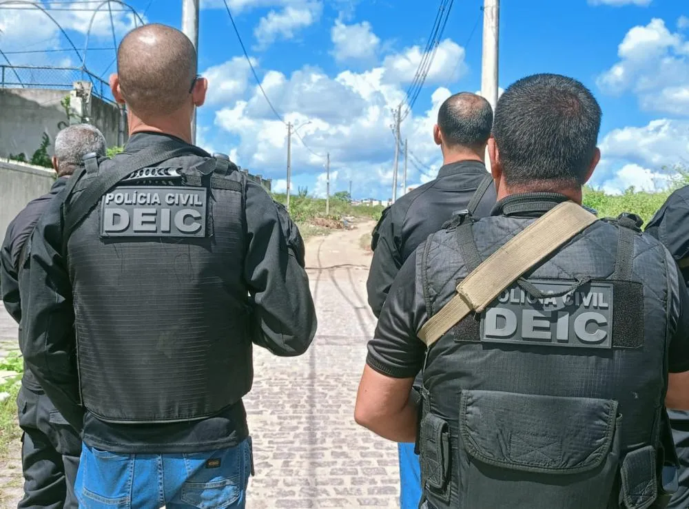 Suspeitos de série de roubos de motocicletas são presos em Feira de Santana