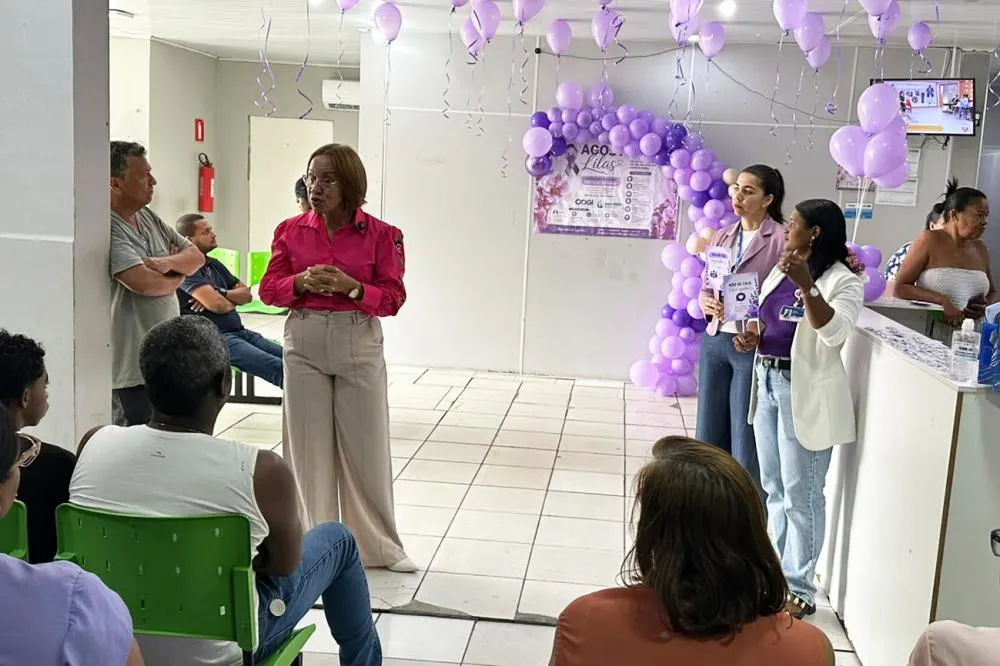 Secretária da Mulher participa de momento de acolhimento com pacientes da Policlínica do Parque Ipê