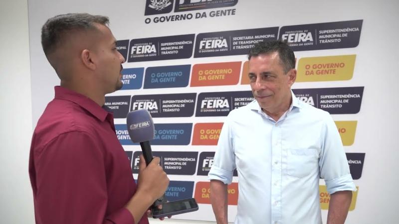 Estudantes precisam revalidar o cartão Via Feira