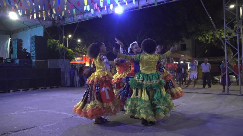 Veja como foi o primeiro dia de festa nos distritos