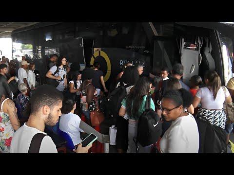 Volta pra casa depois do feriadão movimenta rodoviária de Feira