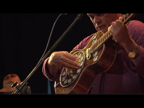 Festival de Violeiros reúne repentistas e trovadores em Feira de Santana